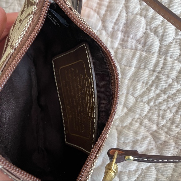 New Coach brown wristlet - Picture 9 of 9
